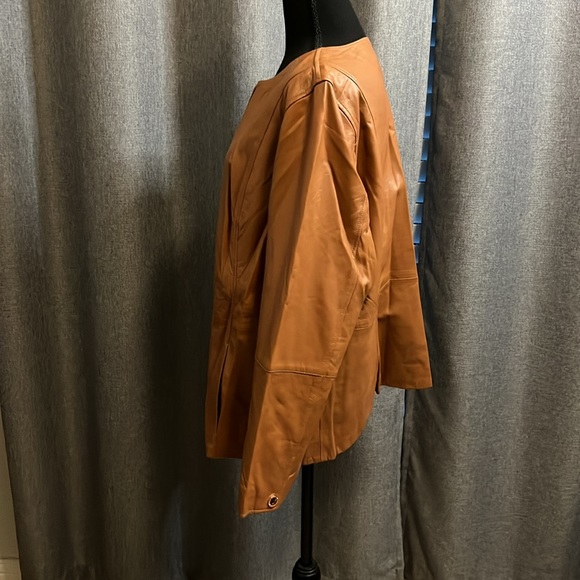 Butterscotch leather jacket. Snap button up - Picture 2 of 10